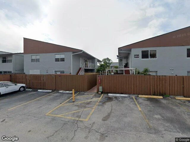 House image located at Miami, FL 33193