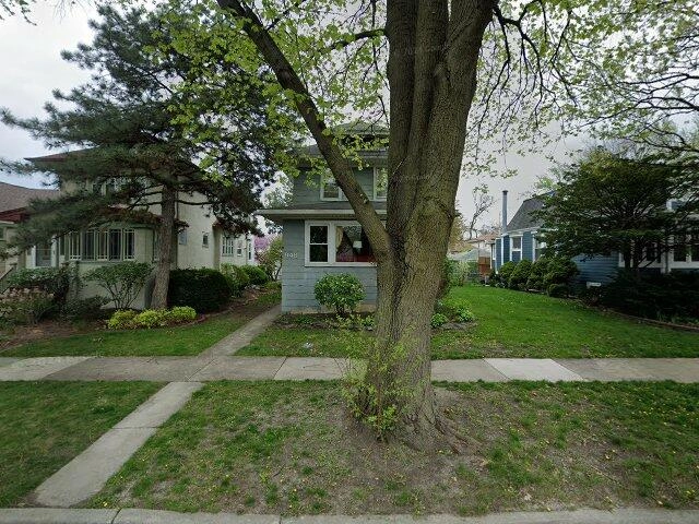 House image located at Oak Park, IL 60304