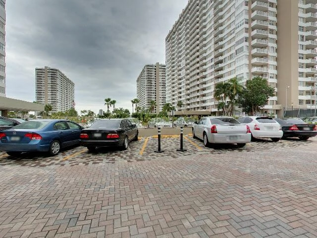 House image located at Hallandale, FL 33009