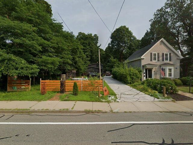 House image located at Franklin, MA 02038