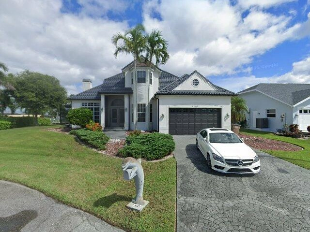 House image located at Cape Coral, FL 33914