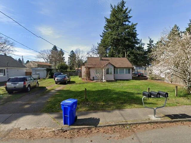 House image located at Portland, OR 97233