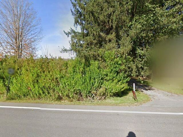 House image located at Waynesville, OH 45068