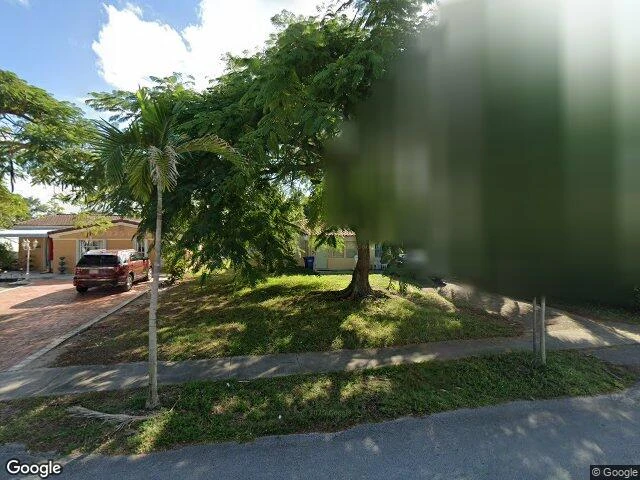 House image located at Miami, FL 33162