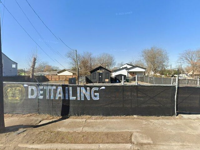 House image located at Houston, TX 77004
