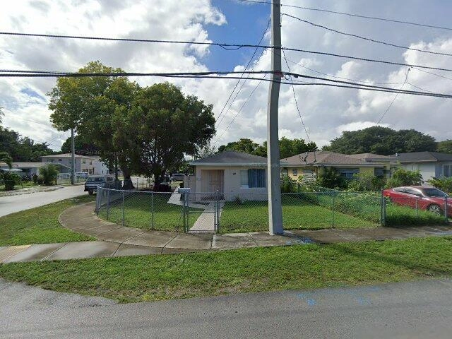 House image located at Miami, FL 33150