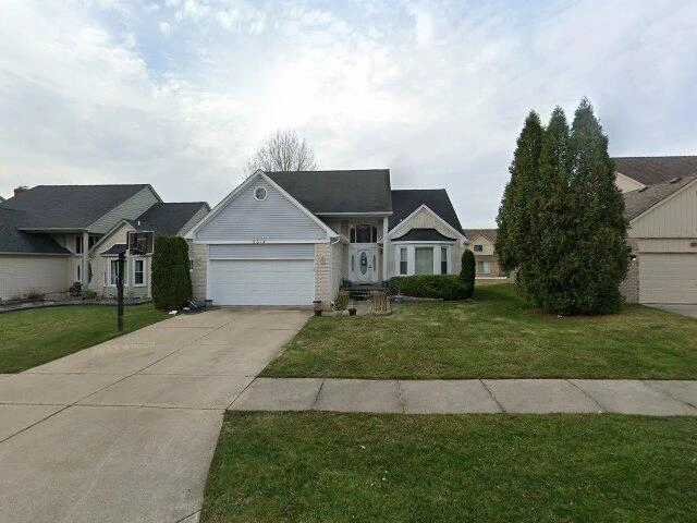 House image located at Troy, MI 48083