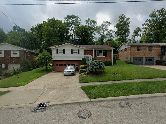 House image located at Cincinnati, OH 45211