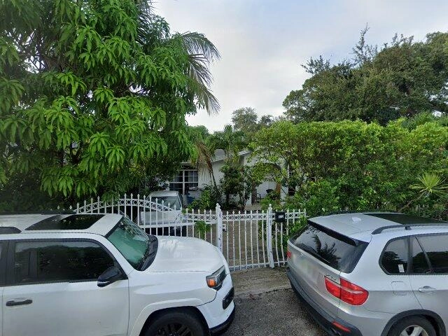 House image located at Miami, FL 33162