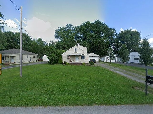 House image located at Warren, OH 44483