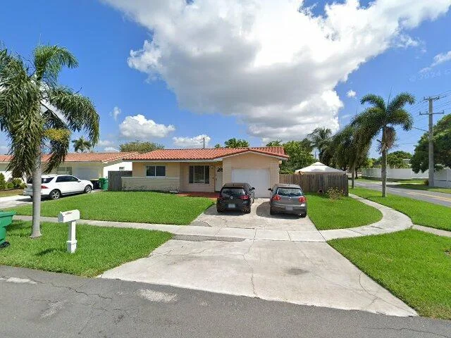 House image located at Dania, FL 33004