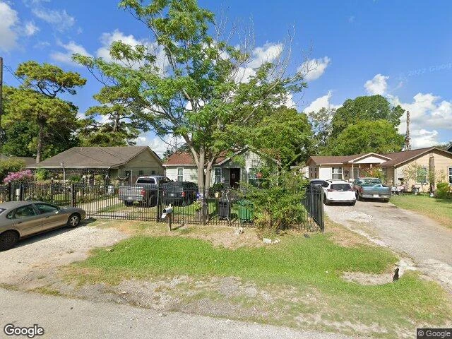 House image located at Houston, TX 77022