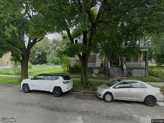 House image located at Chicago, IL 60609