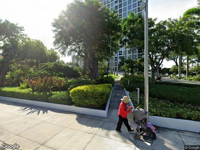 House image located at Miami, FL 33129