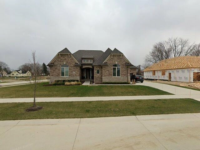 House image located at Macomb, MI 48044