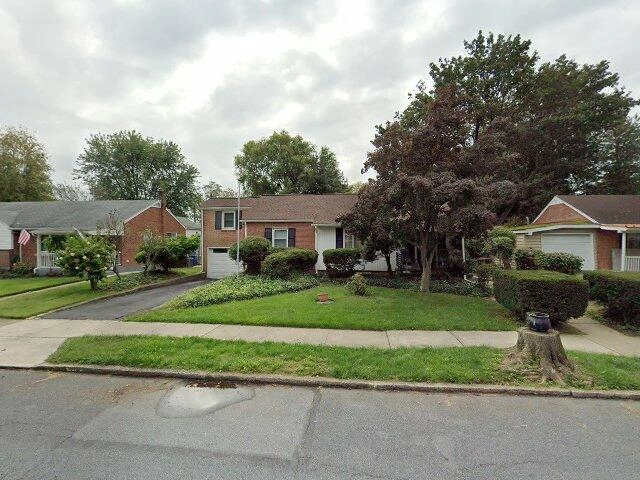 House image located at Mechanicsburg, PA 17055