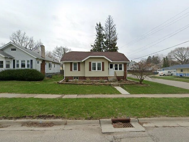 House image located at Waterloo, IA 50701