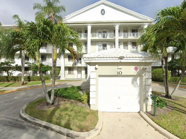 House image located at West Palm Beach, FL 33409