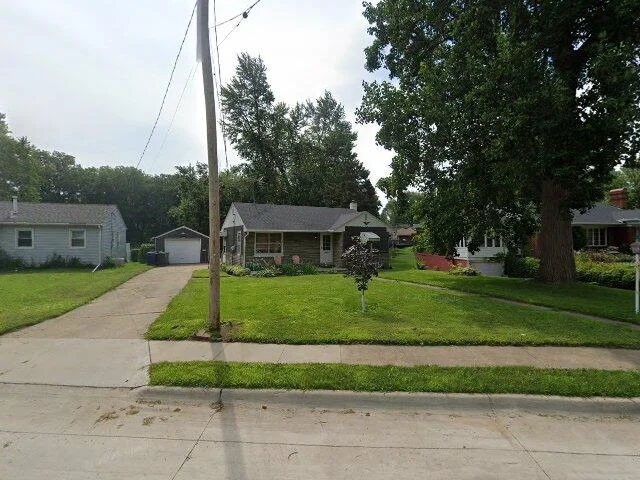 House image located at Clinton, IA 52732