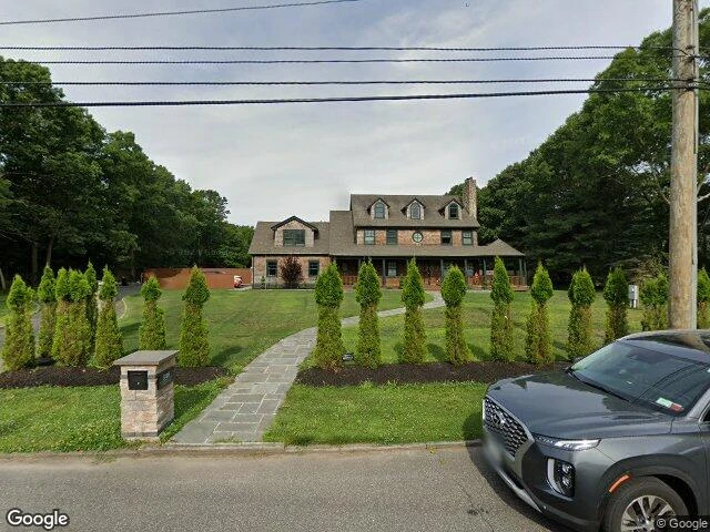 House image located at Manorville, NY 11949