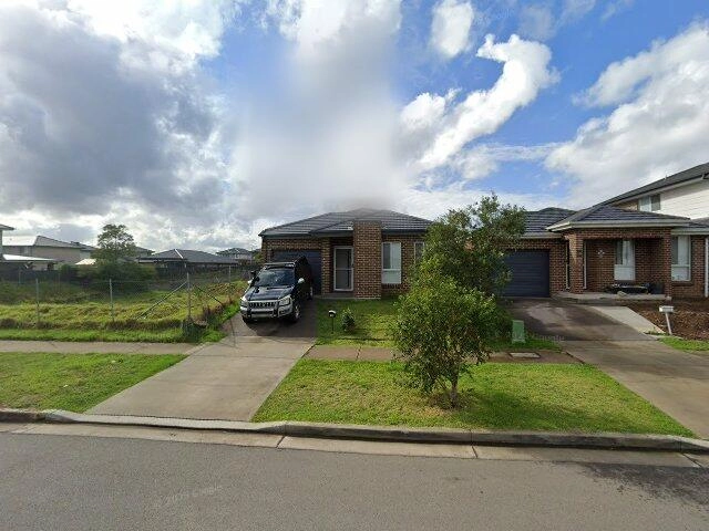 House image located at Angleton, TX 77515