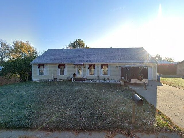 House image located at Belleville, IL 62221