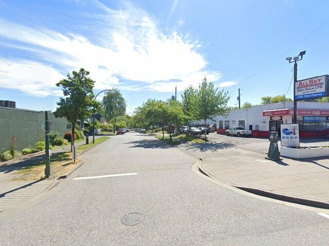 House image located at Bridgeport, CT 06606