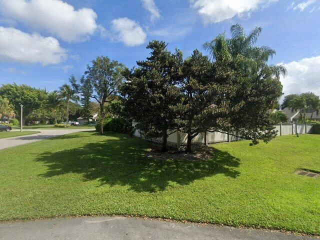 House image located at Wellington, FL 33414