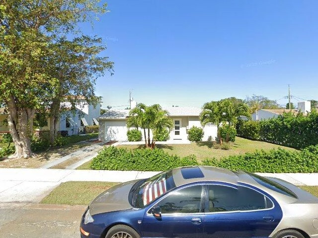 House image located at West Palm Beach, FL 33405