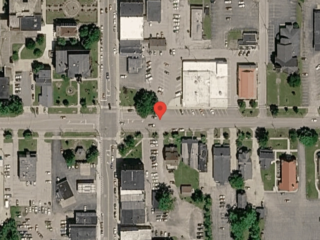 House image located at Freeport, IL 61032
