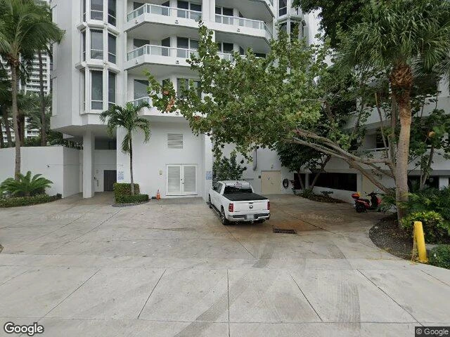 House image located at Miami, FL 33180