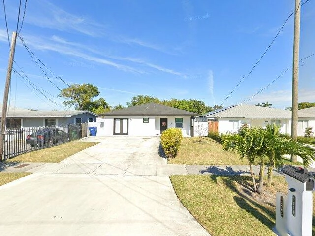 House image located at Miami, FL 33170