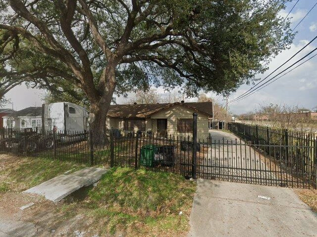 House image located at Houston, TX 77076