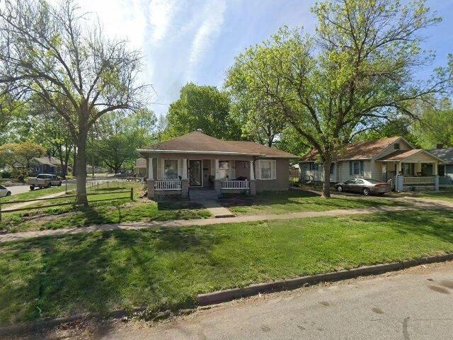 House image located at Topeka, KS 66616