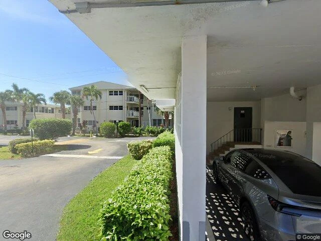 House image located at Hallandale, FL 33009