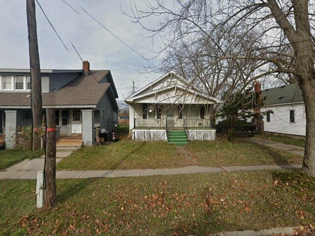House image located at Port Huron, MI 48060