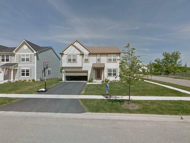 House image located at Round Lake, IL 60073