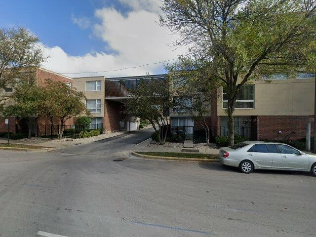 House image located at Chicago, IL 60616