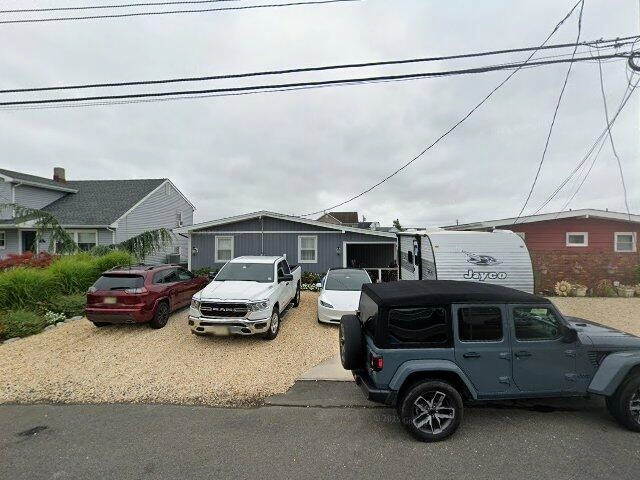 House image located at Brick, NJ 08723