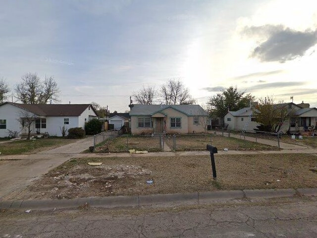 House image located at Roswell, NM 88203