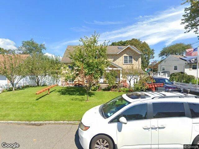 House image located at Lindenhurst, NY 11757
