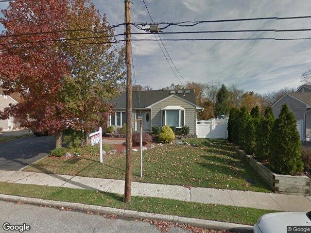House image located at Lindenhurst, NY 11757