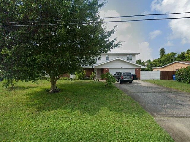 House image located at Saint Petersburg, FL 33705