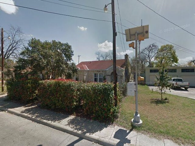 House image located at San Antonio, TX 78201