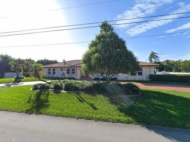 House image located at Miami, FL 33175