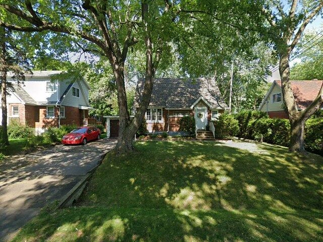 House image located at Hawthorne, NJ 07506