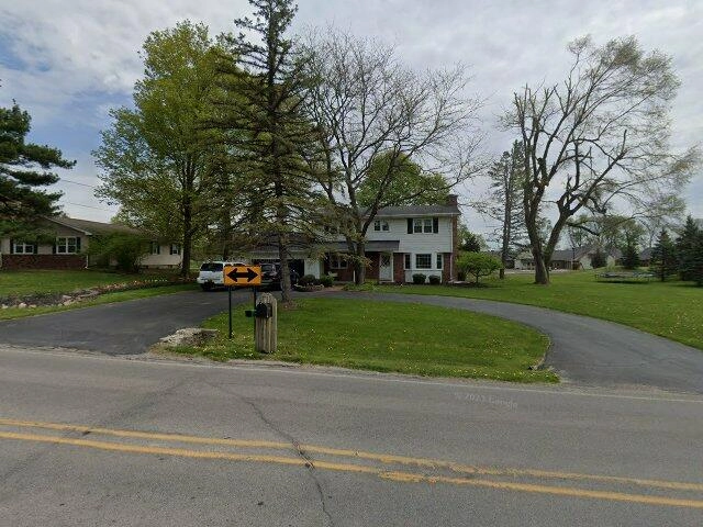 House image located at Adrian, MI 49221