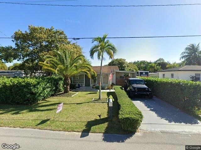 House image located at Miami, FL 33157