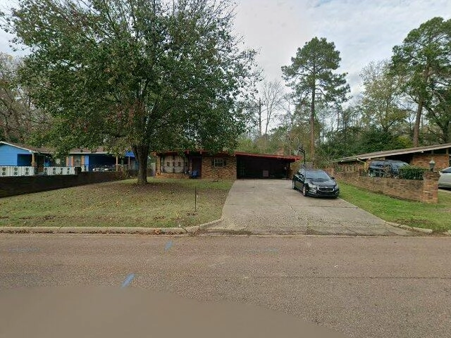 House image located at Jackson, MS 39206