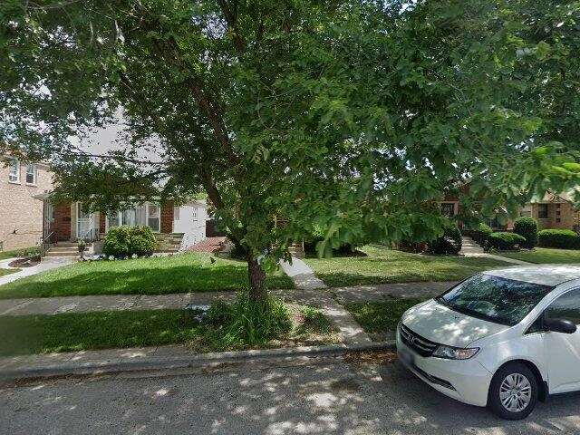 House image located at Chicago, IL 60643